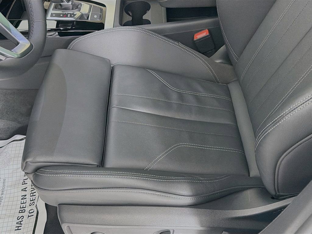 Certified 2025 Audi Q5 2.0T Premium image 18