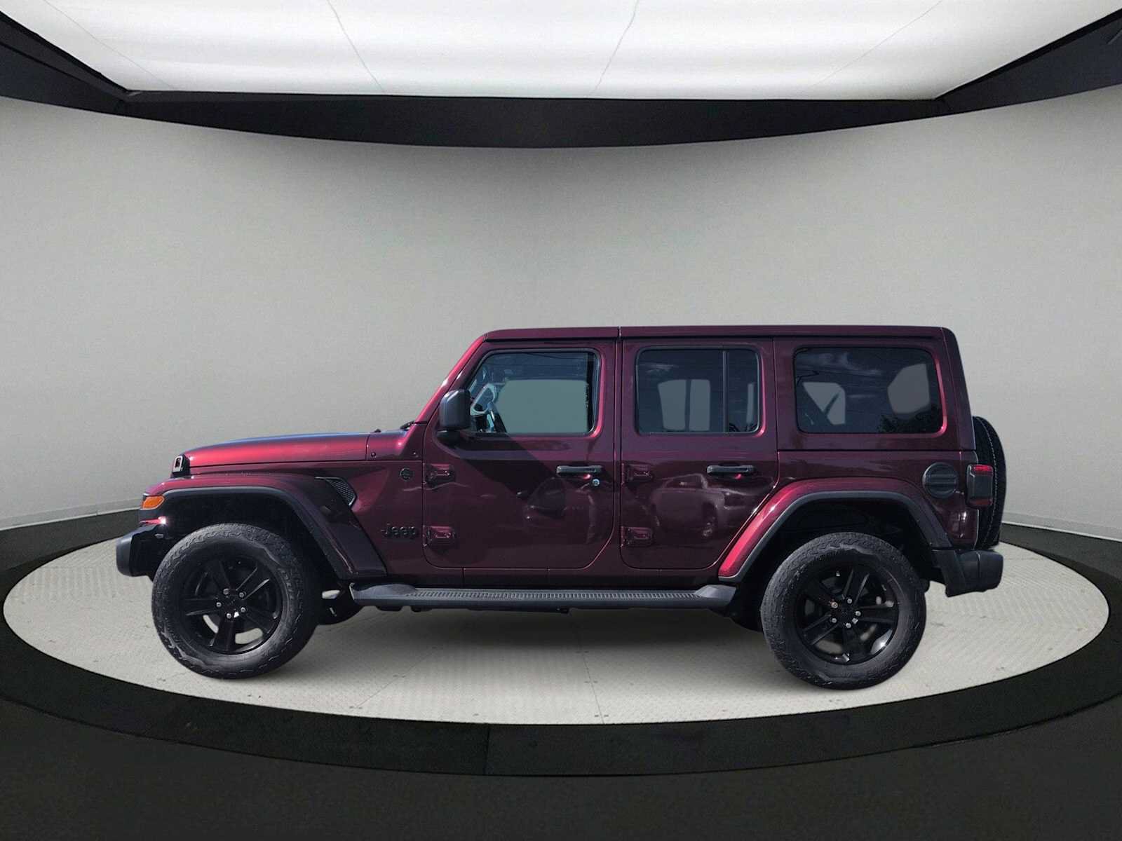 Used 2021 Jeep Wrangler Unlimited Sahara AWD/4WD image 5