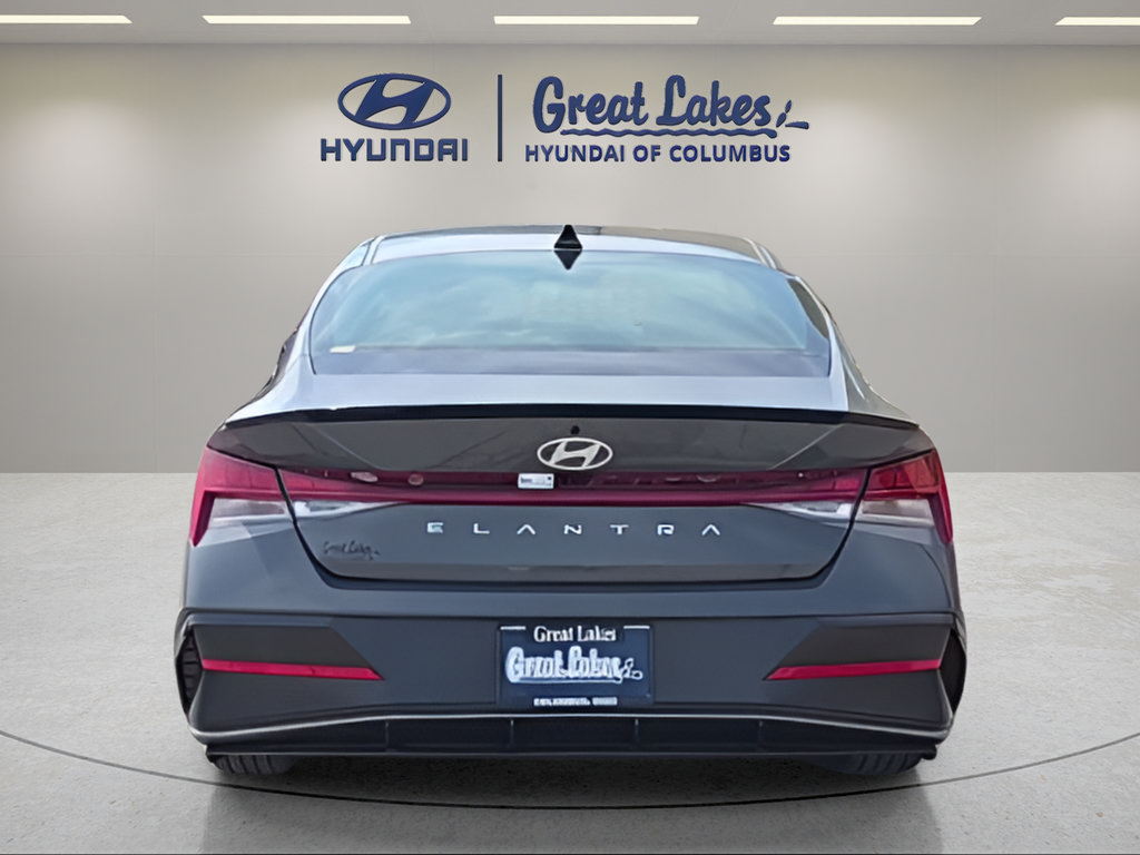 New 2026 Hyundai Elantra SEL Sport Premium FWD image 4