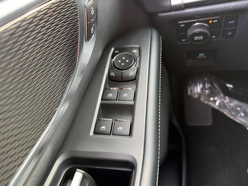 New 2025 Ford Expedition Max Platinum w/ Stealth Performance Package AWD/4WD image 26