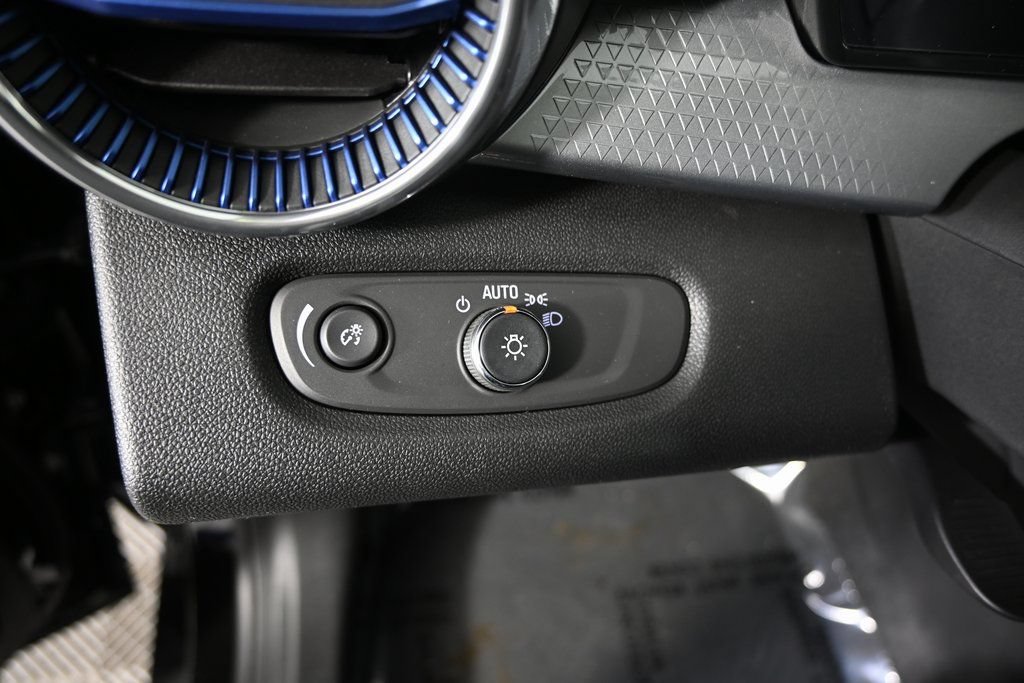 New 2026 Chevrolet Trax LT w/ Driver Confidence Package FWD image 23