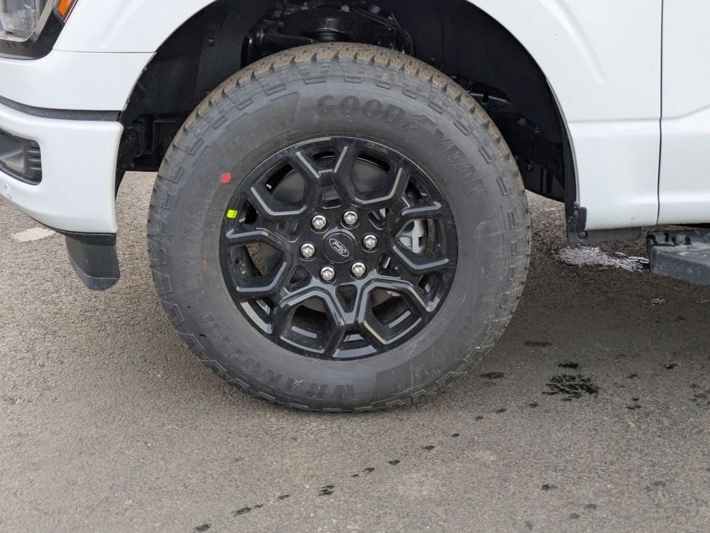 New 2026 Ford F150 XLT w/ Equipment Group 302A MID image 14