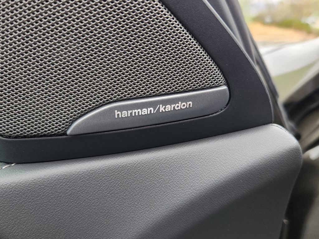 New 2026 BMW X6 xDrive40i AWD/4WD image 16