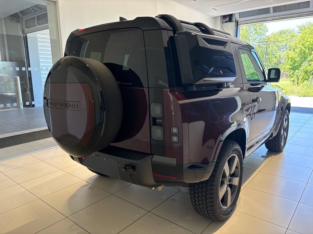 New 2026 Land Rover Defender 90 X-Dynamic SE AWD/4WD image 6