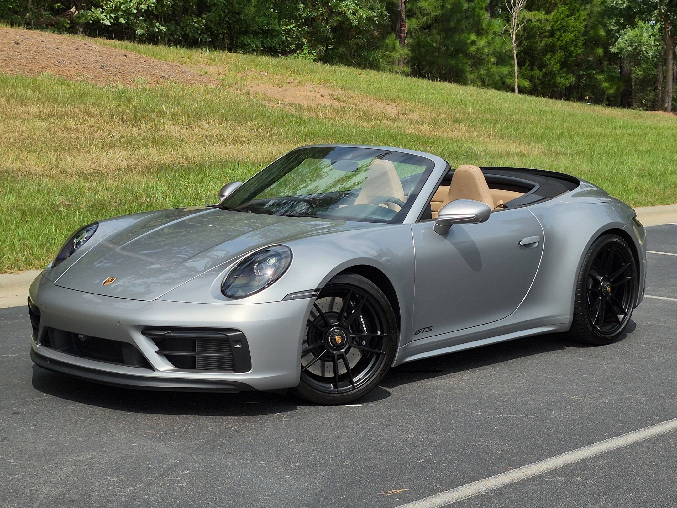 Certified 2023 Porsche 911 Carrera 4 GTS AWD/4WD image 1