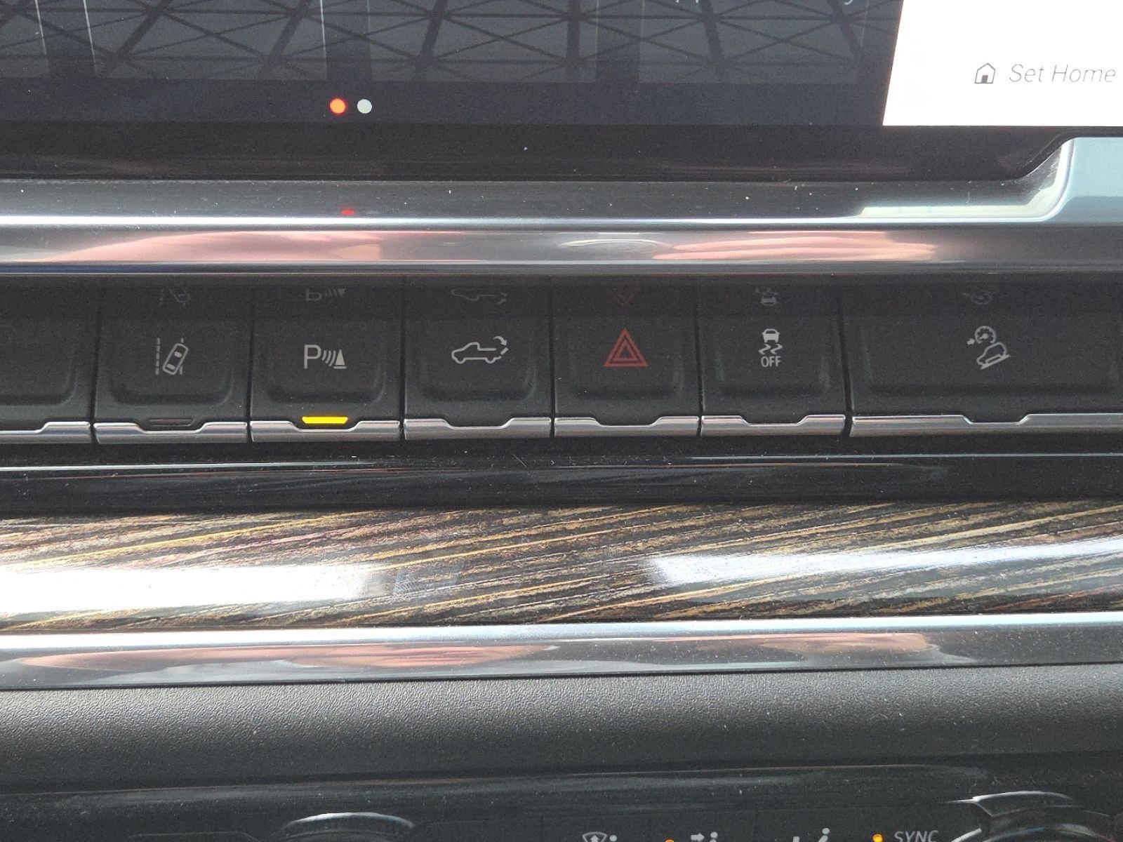 Used 2025 GMC Sierra 2500 SLE w/ SLE Value Package; image 39