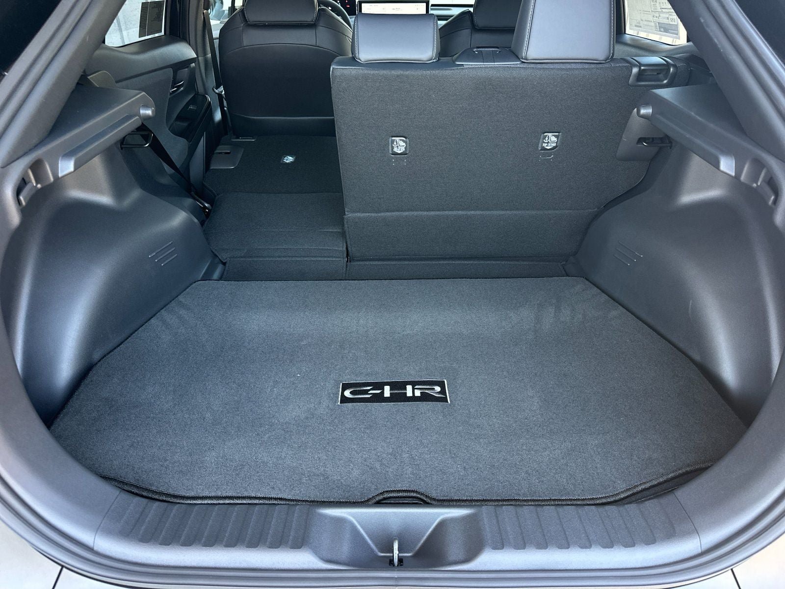 New 2026 Toyota C-HR AWD/4WD image 14