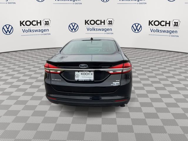 Used 2018 Ford Fusion SE w/ Fusion SE Technology Package image 7