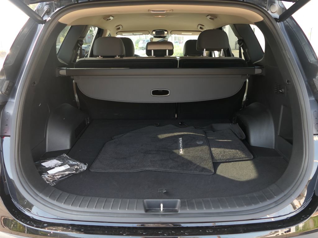 Certified 2023 Hyundai Santa Fe SEL image 23