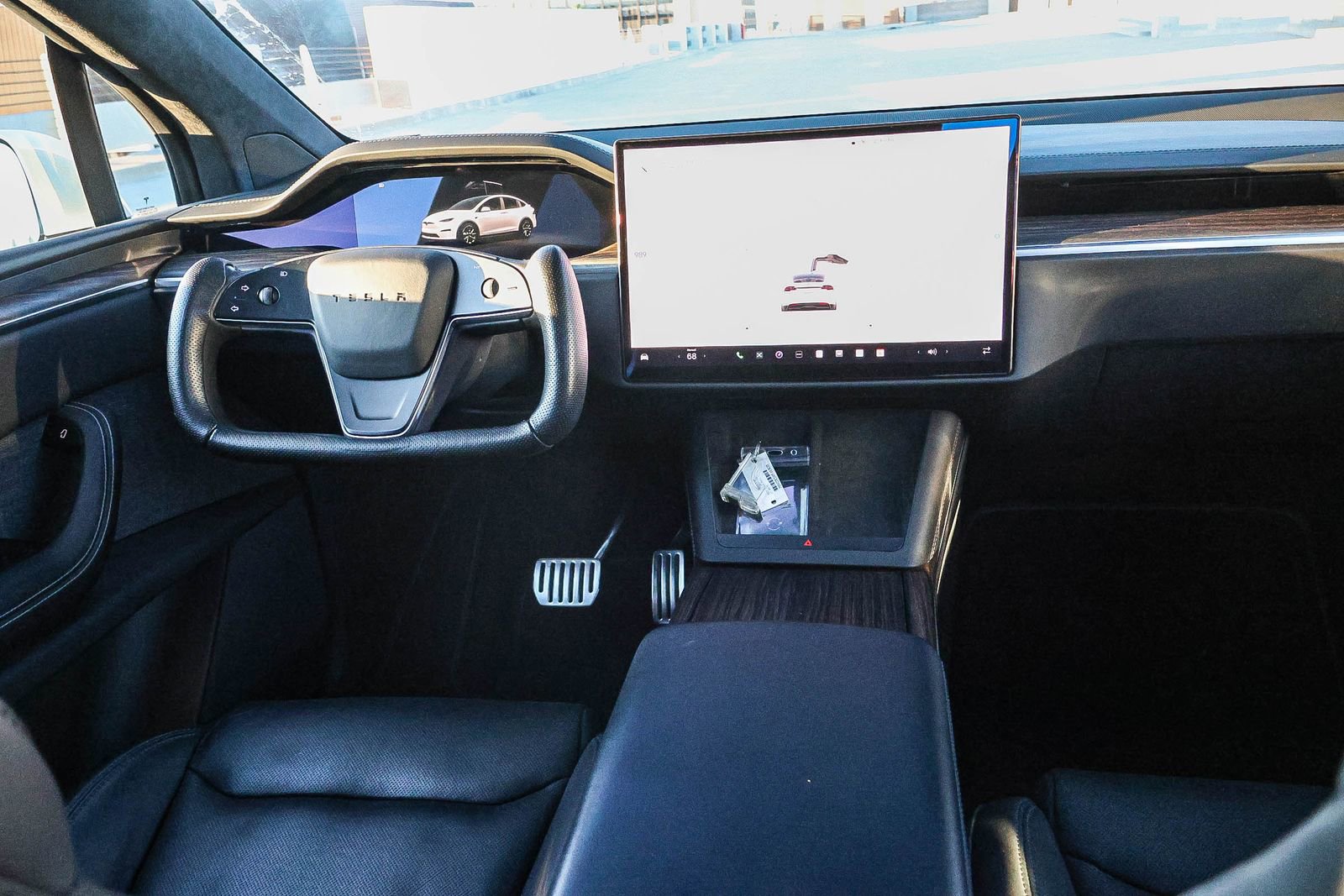 Used 2023 Tesla Model X image 23