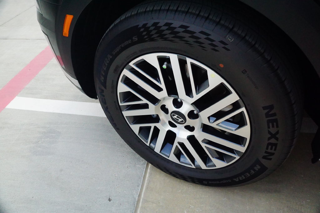 New 2026 Hyundai Palisade SEL FWD image 8