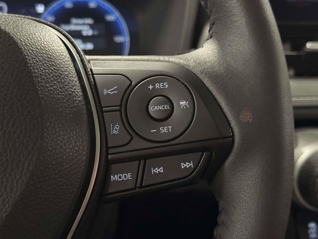 Used 2025 Toyota RAV4 Limited w/ Advanced Technology Package image 23