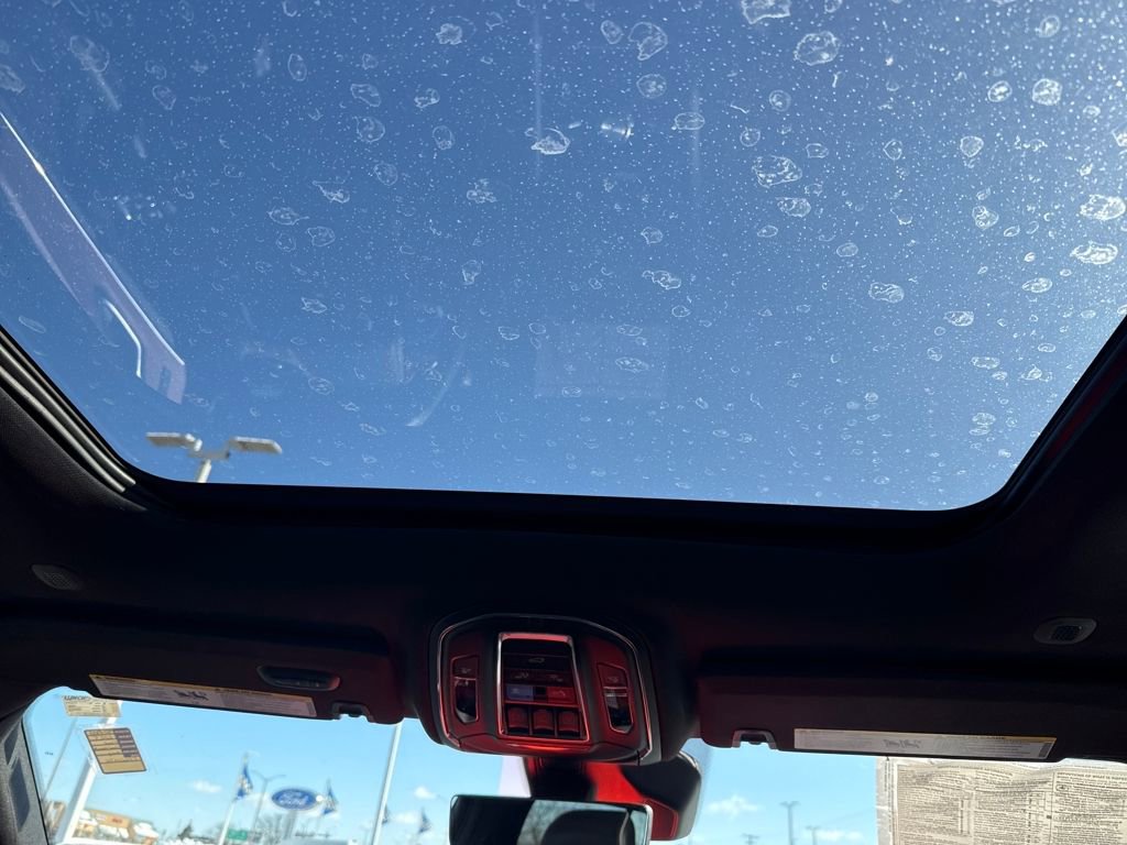 Used 2025 Jeep Grand Cherokee Summit w/ Adv Protech Group IV image 12