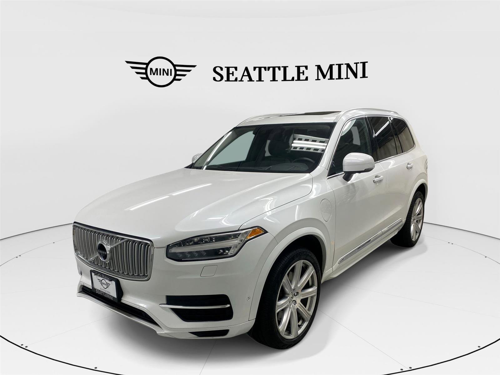 Used 2016 Volvo XC90 T8 Inscription AWD/4WD image 1