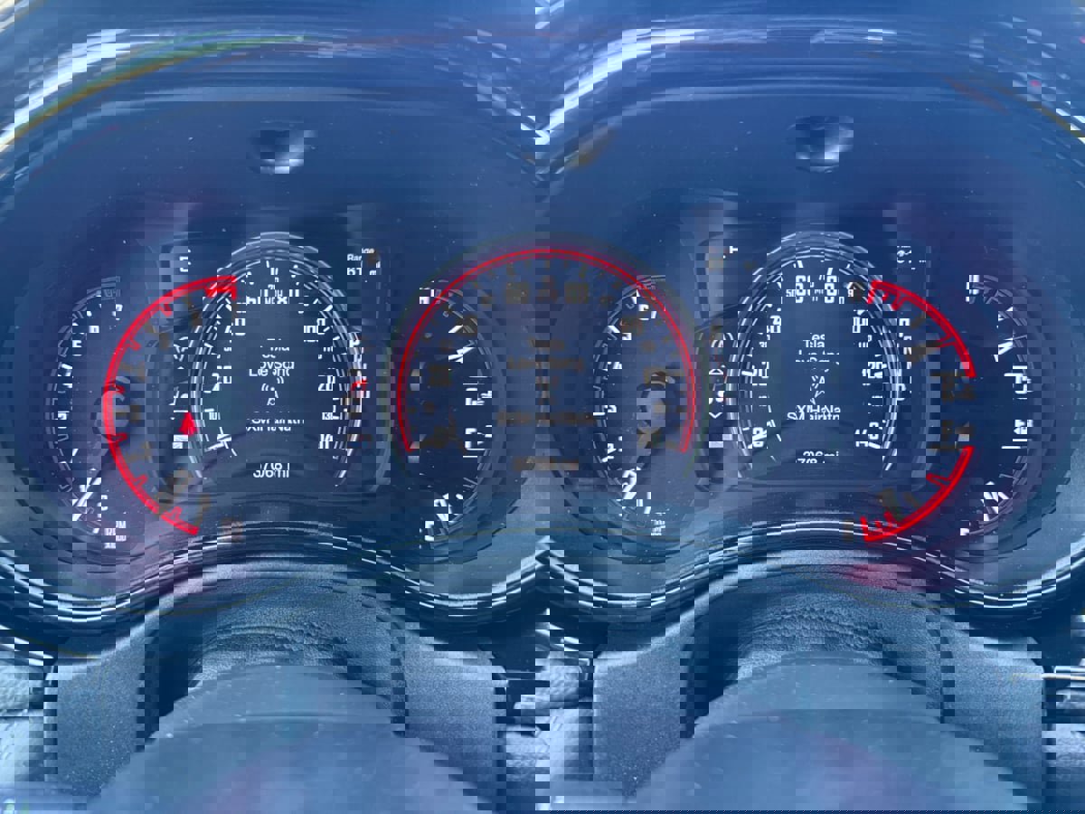 Used 2024 Dodge Durango SXT image 13