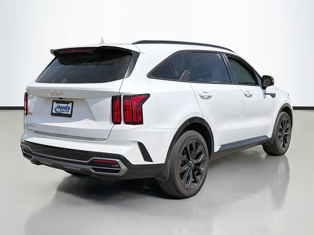 Used 2023 Kia Sorento SX image 4