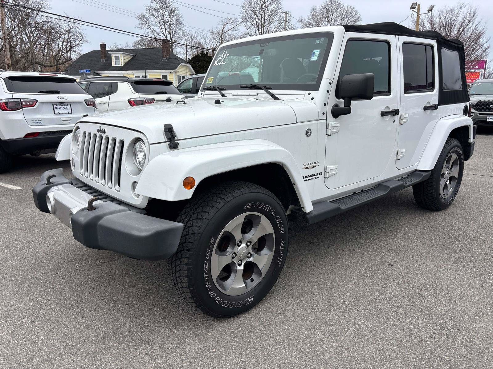 Certified 2017 Jeep Wrangler Unlimited Sahara w/ Connectivity Group AWD/4WD image 7