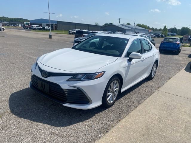 Used 2023 Toyota Camry LE FWD image 2