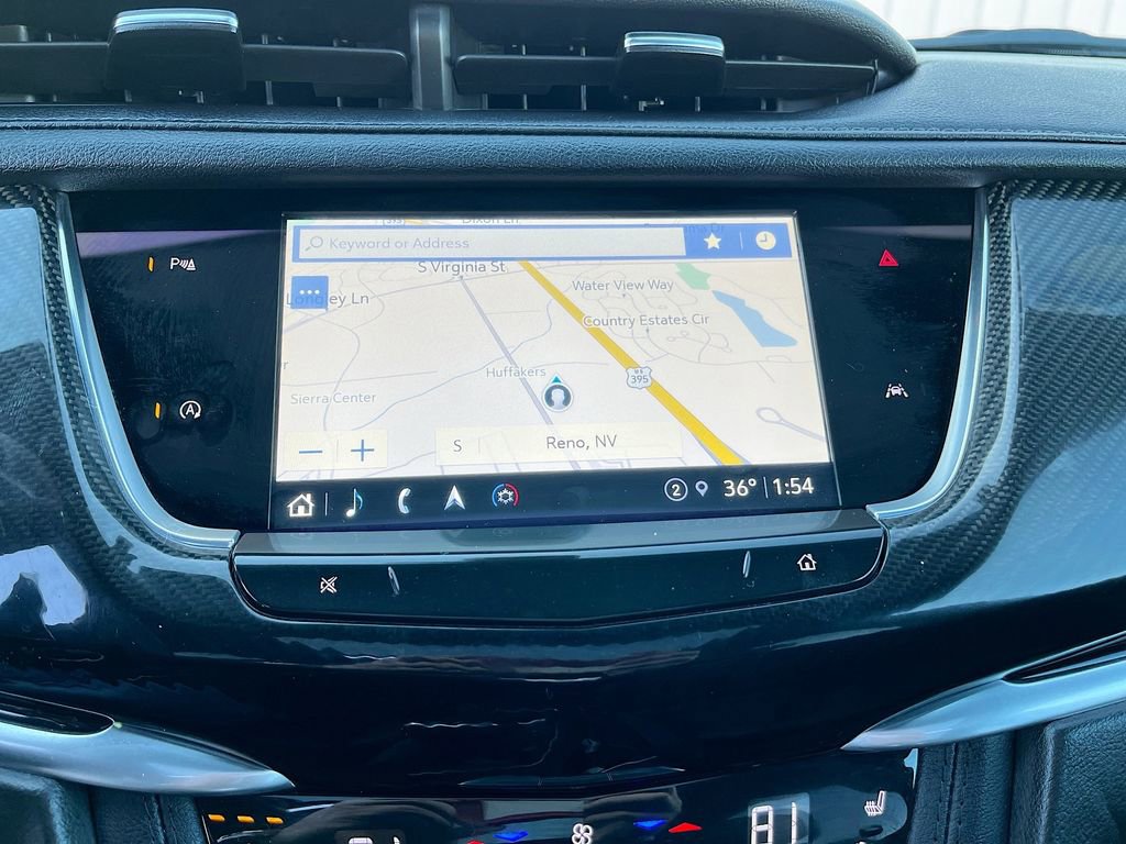 Used 2024 Cadillac XT6 Sport image 13