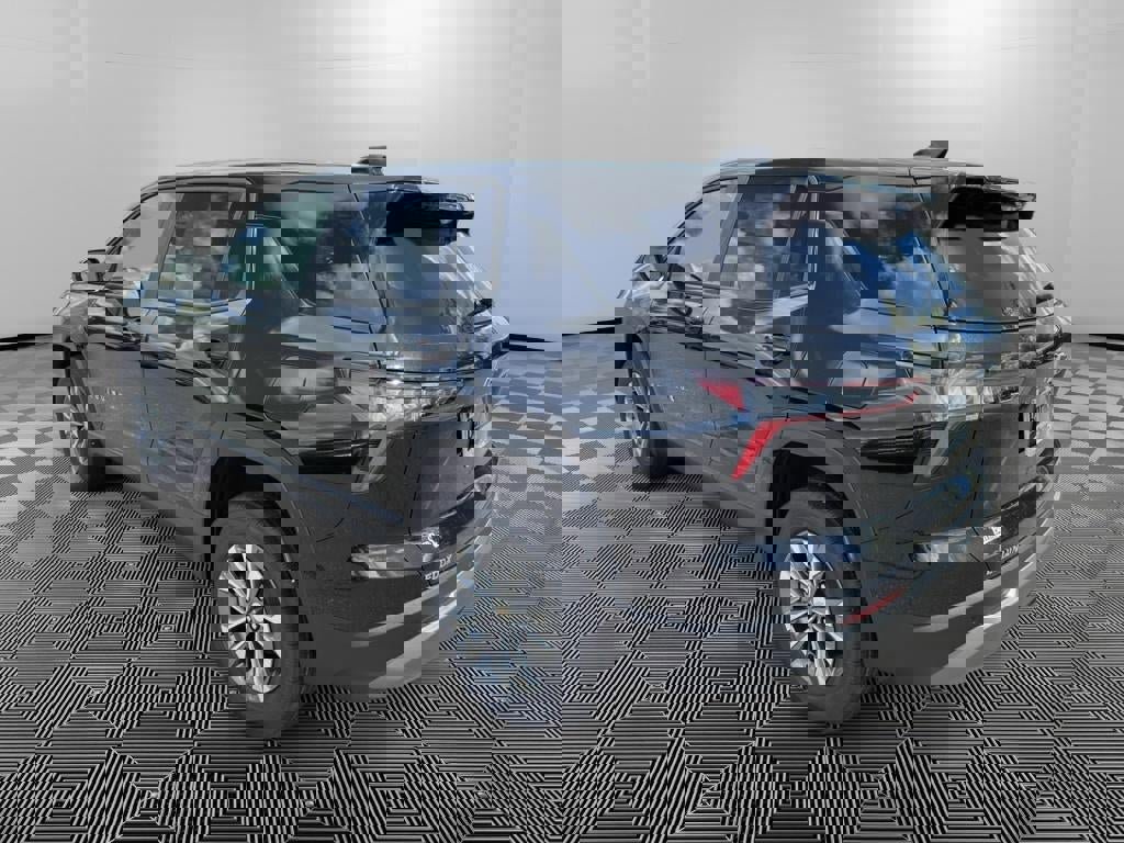 New 2026 Chevrolet Equinox LT w/ Convenience Package II image 5