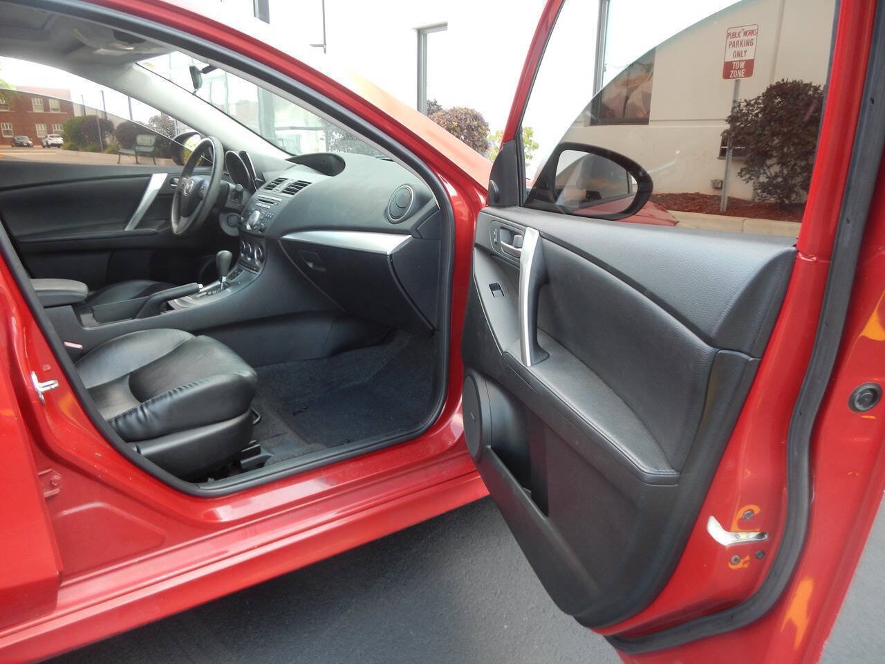 Used 2011 MAZDA MAZDA3 s Grand Touring w/ Tech Pkg FWD image 36