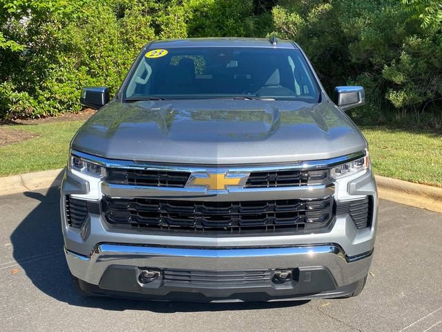 Used 2023 Chevrolet Silverado 1500 LT AWD/4WD image 2