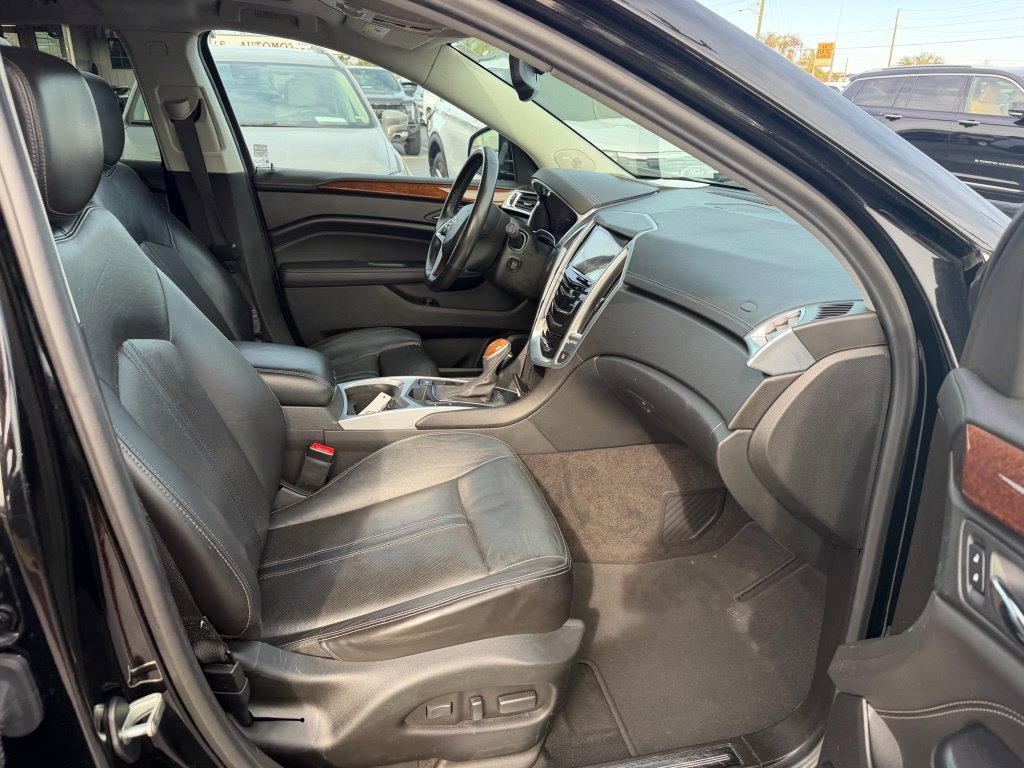 Used 2014 Cadillac SRX Luxury FWD image 16
