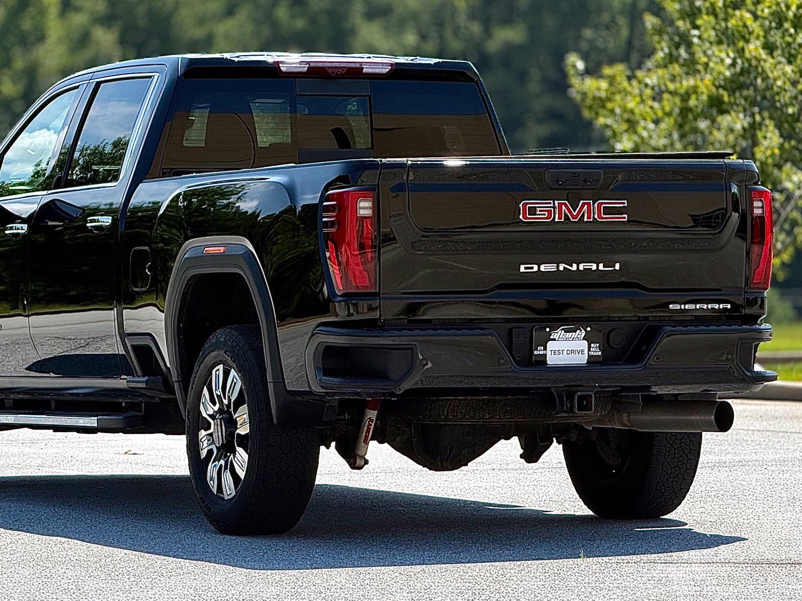 Used 2025 GMC Sierra 2500 Denali w/ Denali Reserve Package AWD/4WD image 47