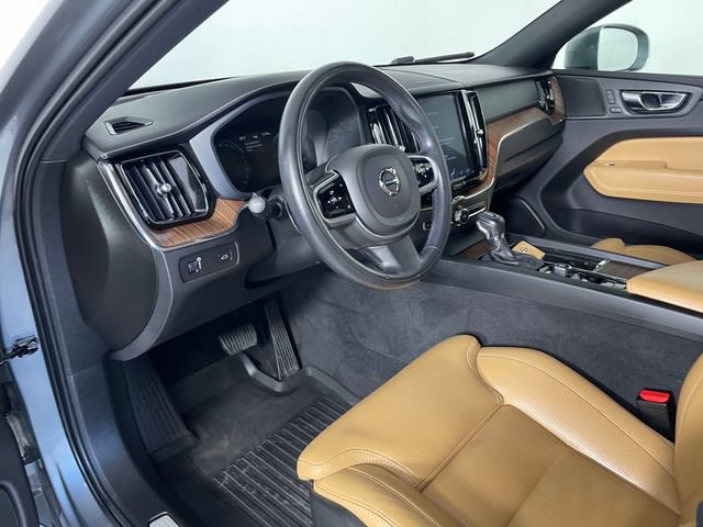Used 2020 Volvo XC60 T5 Inscription w/ Protection Package Premier AWD/4WD image 3