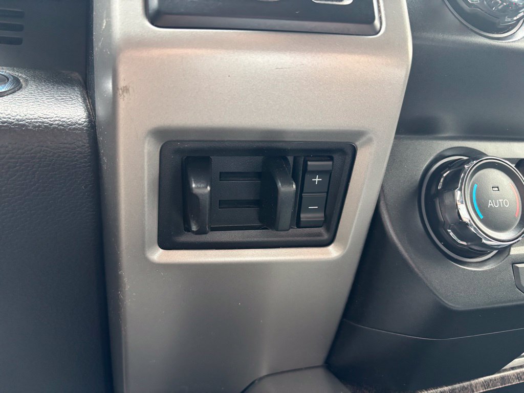 Used 2019 Ford F250 Lariat w/ Lariat Ultimate Package AWD/4WD image 26