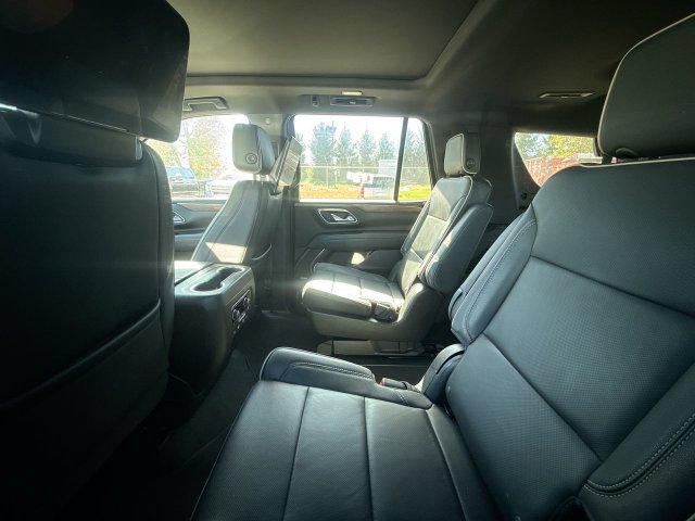 Used 2023 Chevrolet Tahoe Premier w/ Advanced Technology Package AWD/4WD image 10