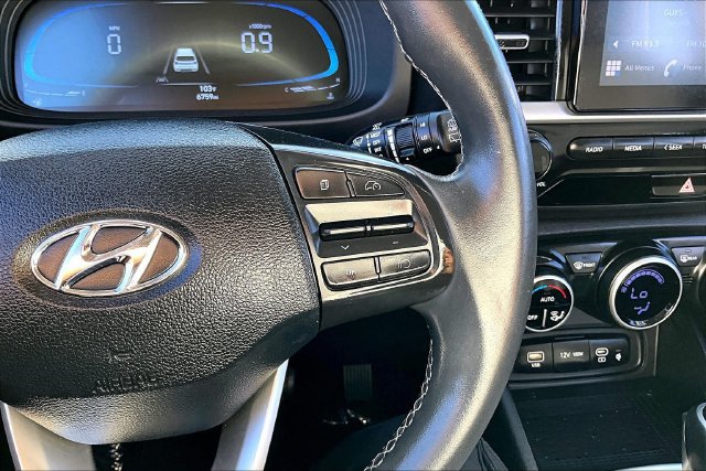 Used 2026 Hyundai Venue SEL FWD image 11
