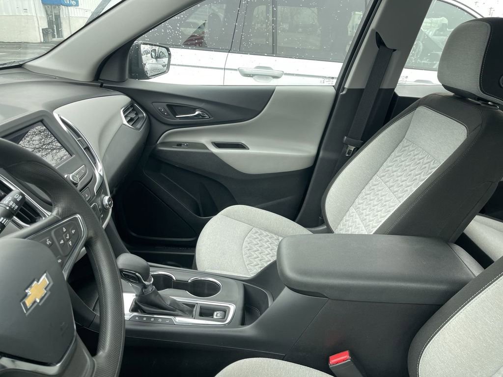 Used 2024 Chevrolet Equinox LS FWD image 3