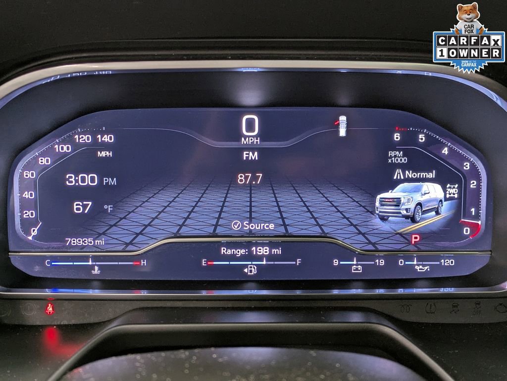Used 2023 GMC Yukon AT4 w/ Technology Package AWD/4WD image 16