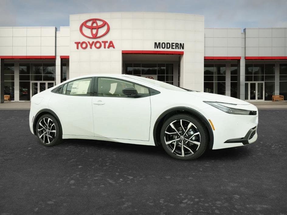 New 2026 Toyota Prius Plug-In Hybrid FWD image 4