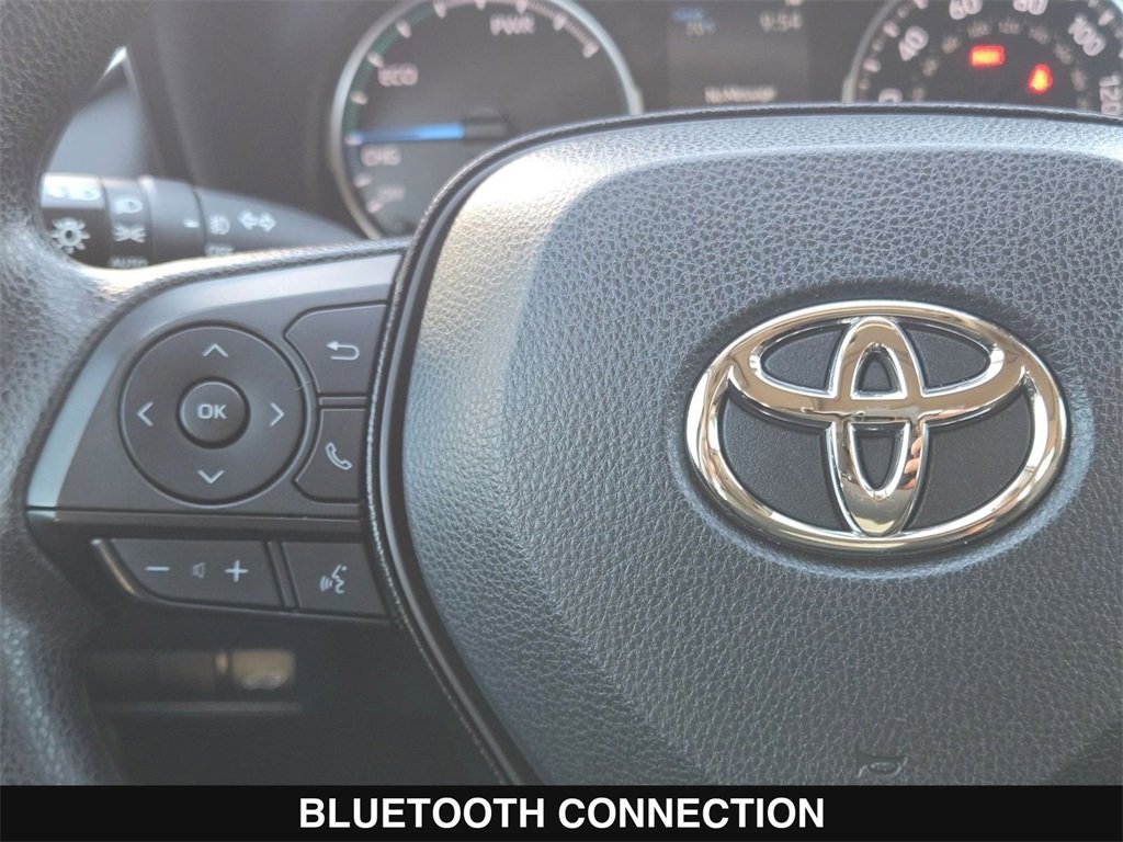 Used 2021 Toyota RAV4 XLE w/ Convenience Package image 22