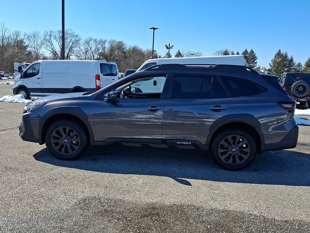 Used 2023 Subaru Outback Onyx Edition image 7