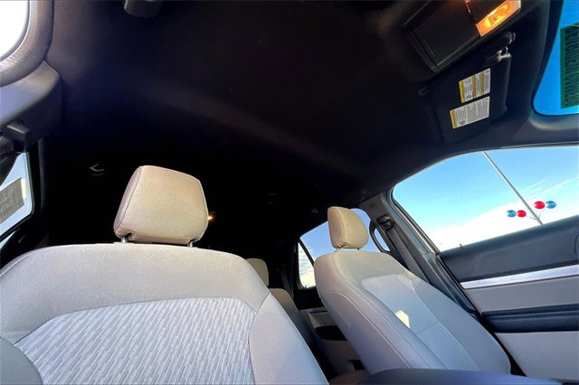 Used 2019 Ford Explorer Base w/ Class III Trailer Tow Package image 17