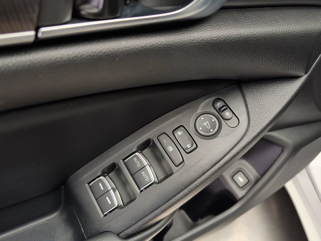 Used 2022 Honda Accord Sport image 13