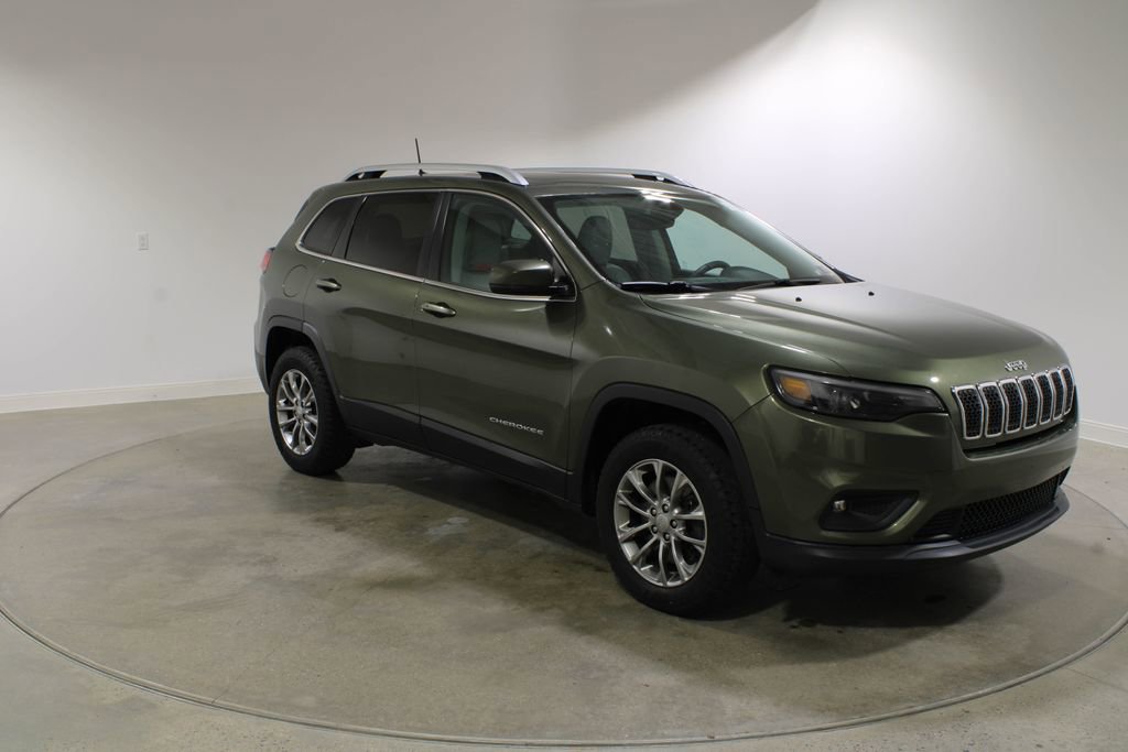Used 2020 Jeep Cherokee Latitude Plus w/ Comfort/Convenience Group image 8
