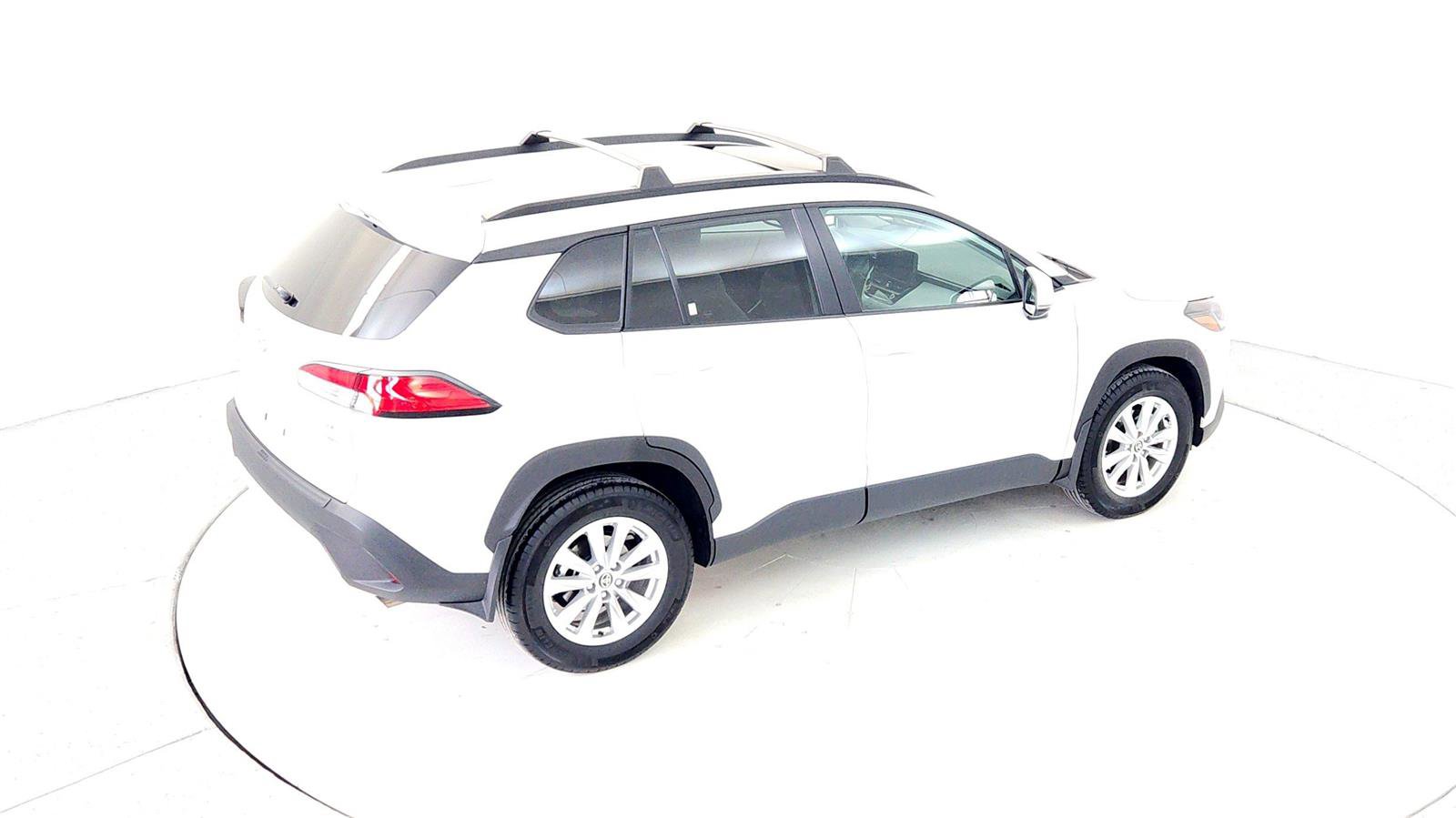 Certified 2023 Toyota Corolla Cross LE image 18