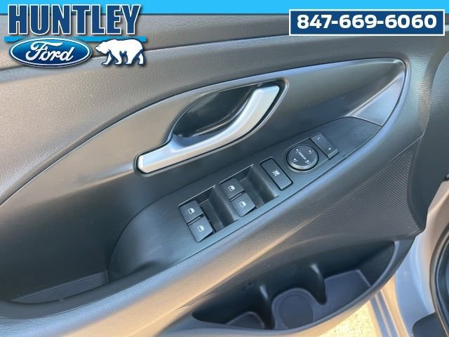 Used 2020 Hyundai Elantra GT image 16