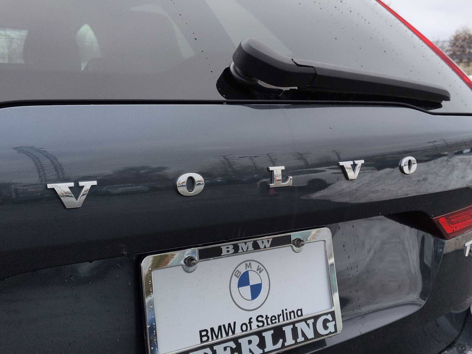 Used 2020 Volvo XC60 T5 Momentum image 12