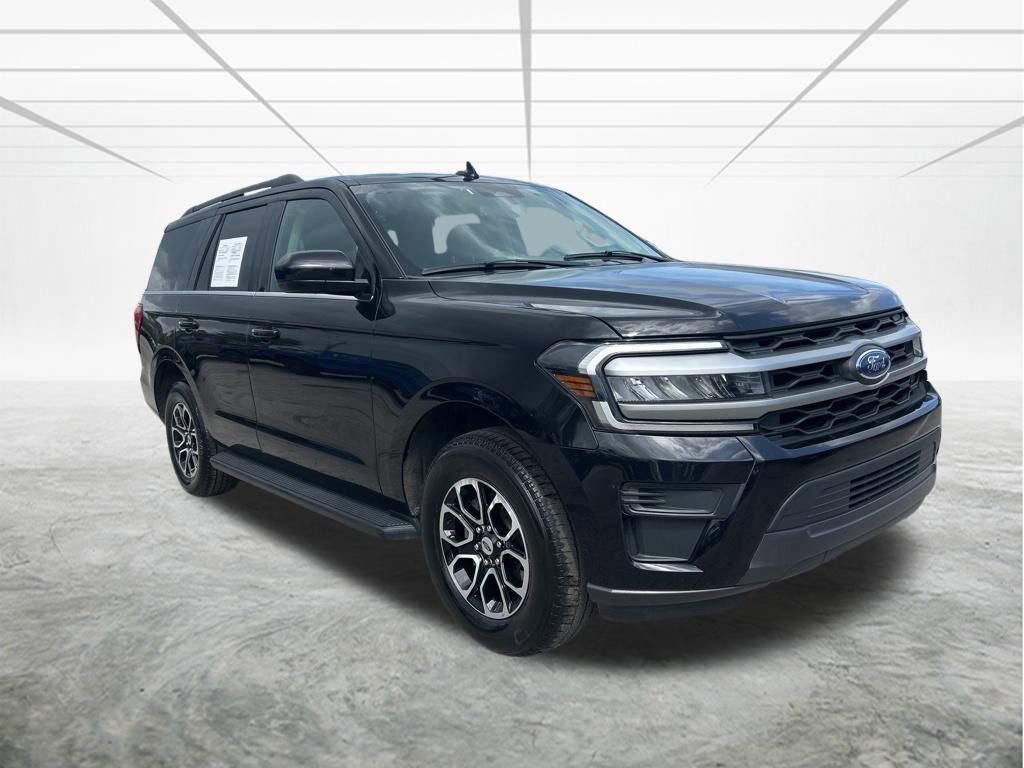 Used 2024 Ford Expedition XLT video 2