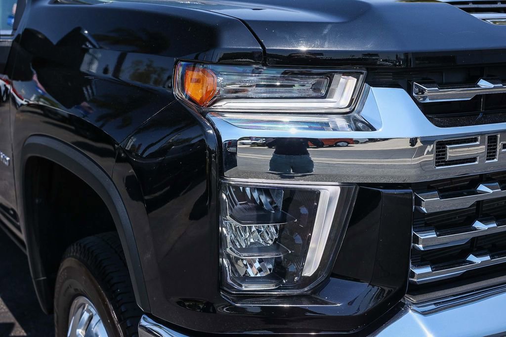 Used 2022 Chevrolet Silverado 3500 LTZ image 19