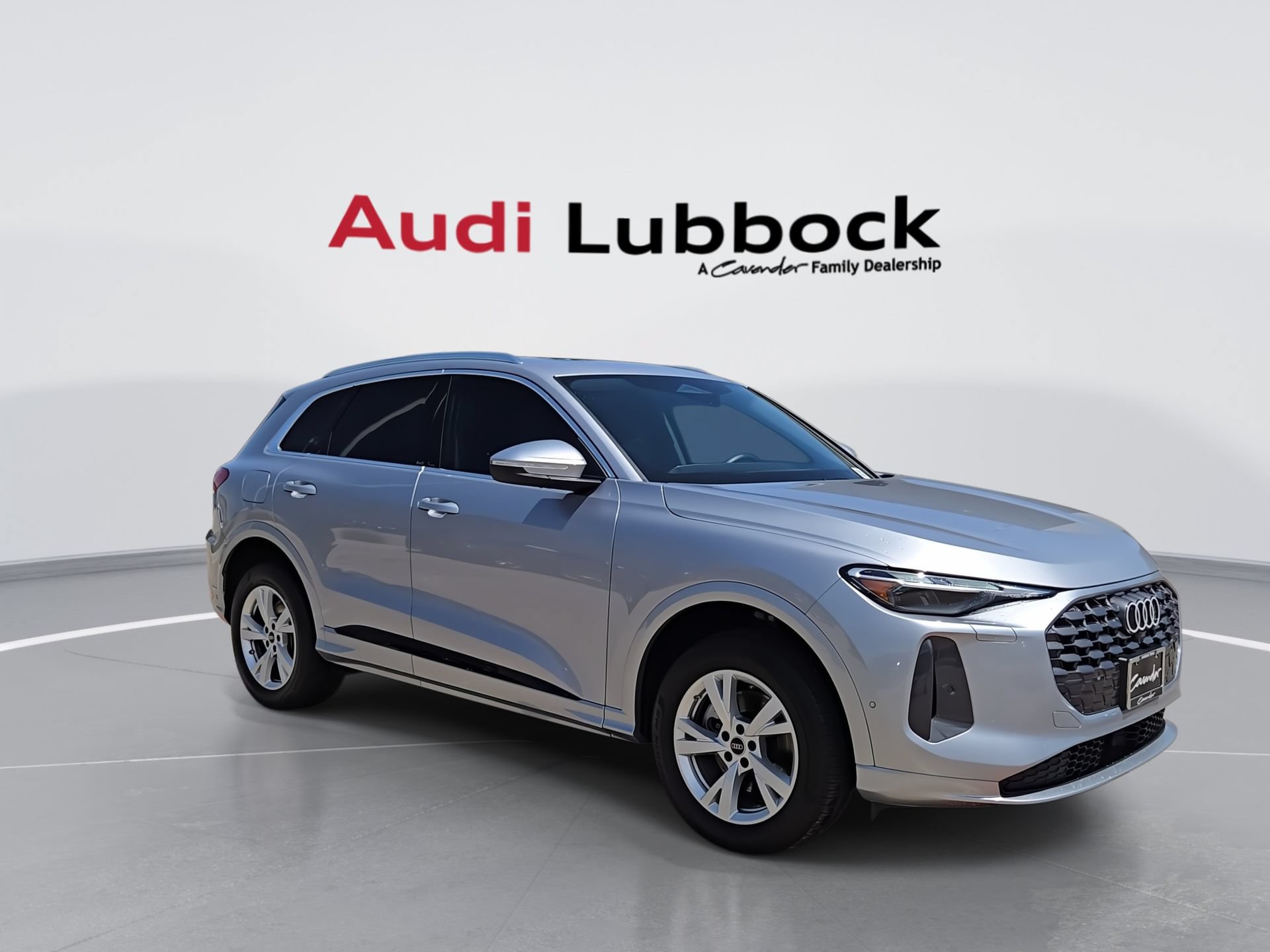 Certified 2025 Audi Q5 Premium w/ Convenience Package AWD/4WD image 2