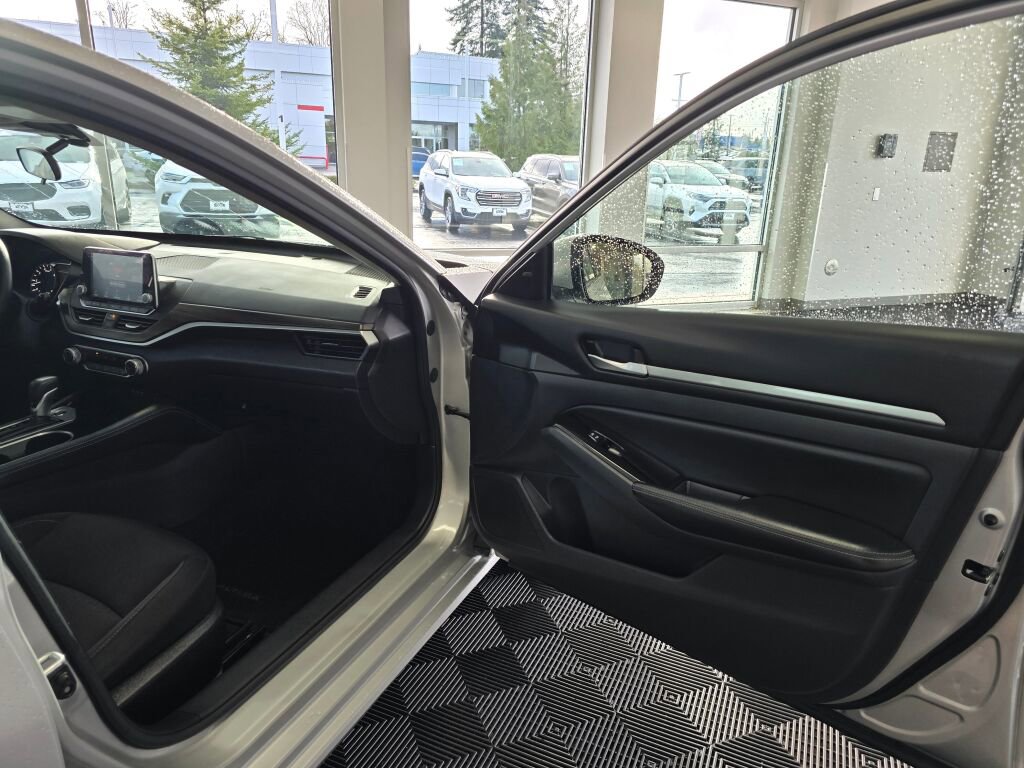 Used 2023 Nissan Altima 2.5 SV image 44