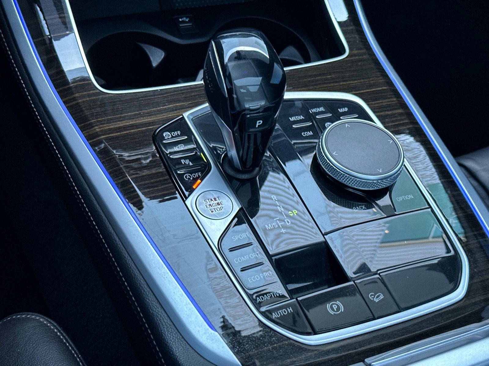 Used 2020 BMW X5 xDrive40i w/ Premium Package image 25