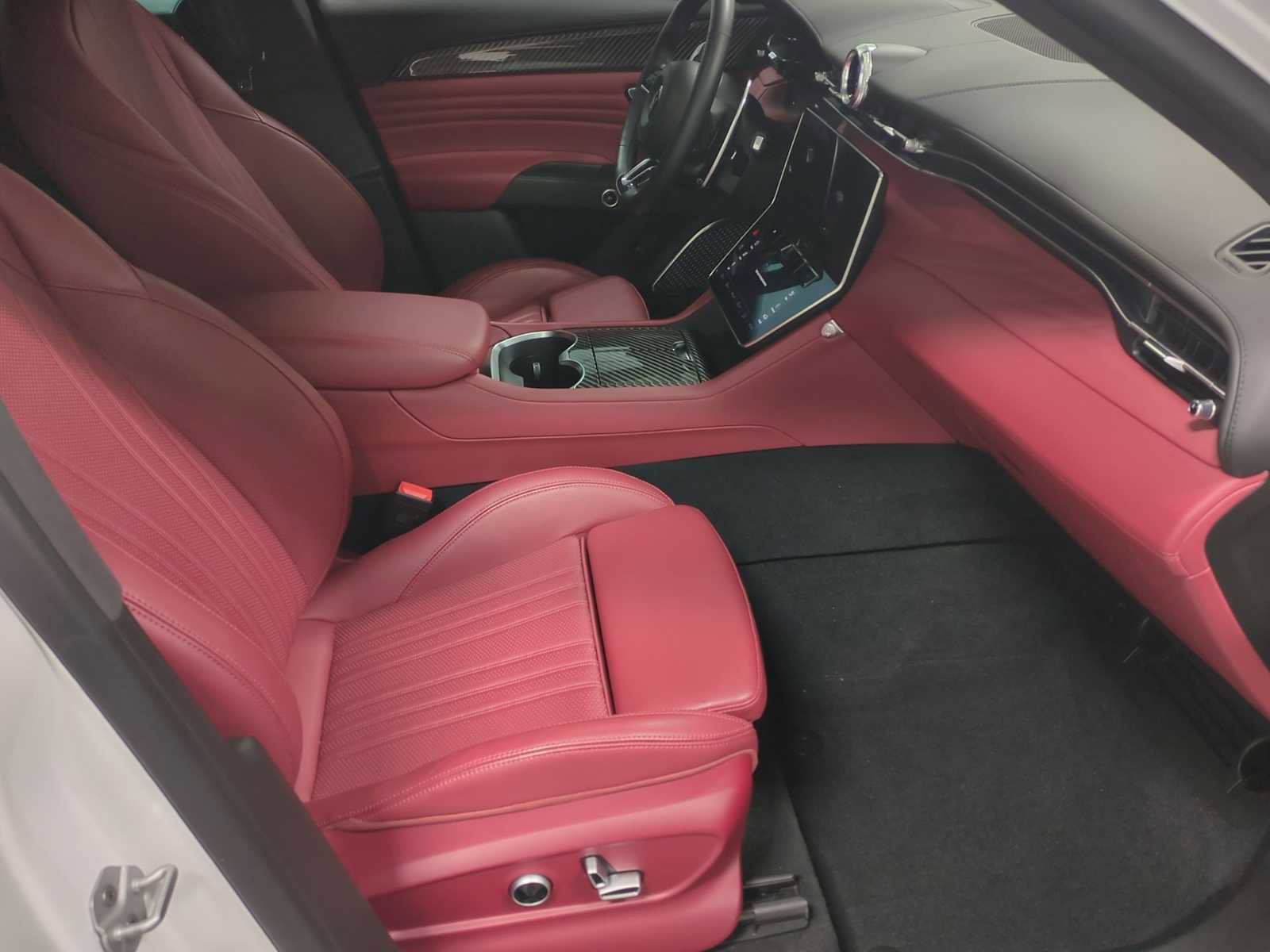 Used 2023 Maserati Grecale Modena image 13