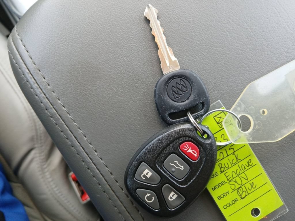 Used 2015 Buick Enclave Leather FWD image 8